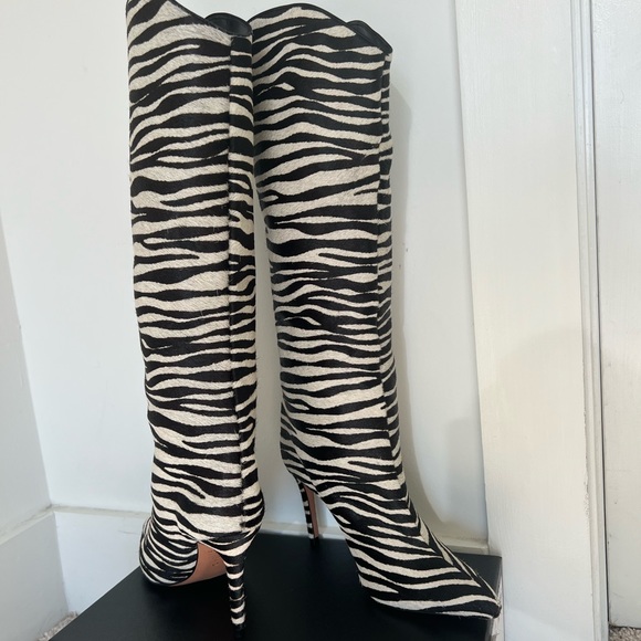 Zebra print Boots - Picture 3 of 6